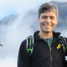 Profile picture for user Alexandre Mendes Fernandes
